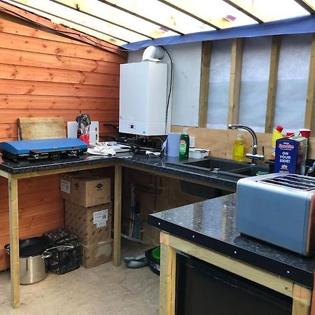 מלון טרורו Cox Hill Glamping Badger מראה חיצוני תמונה