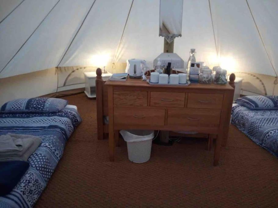 מלון טרורו Cox Hill Glamping Badger מראה חיצוני תמונה